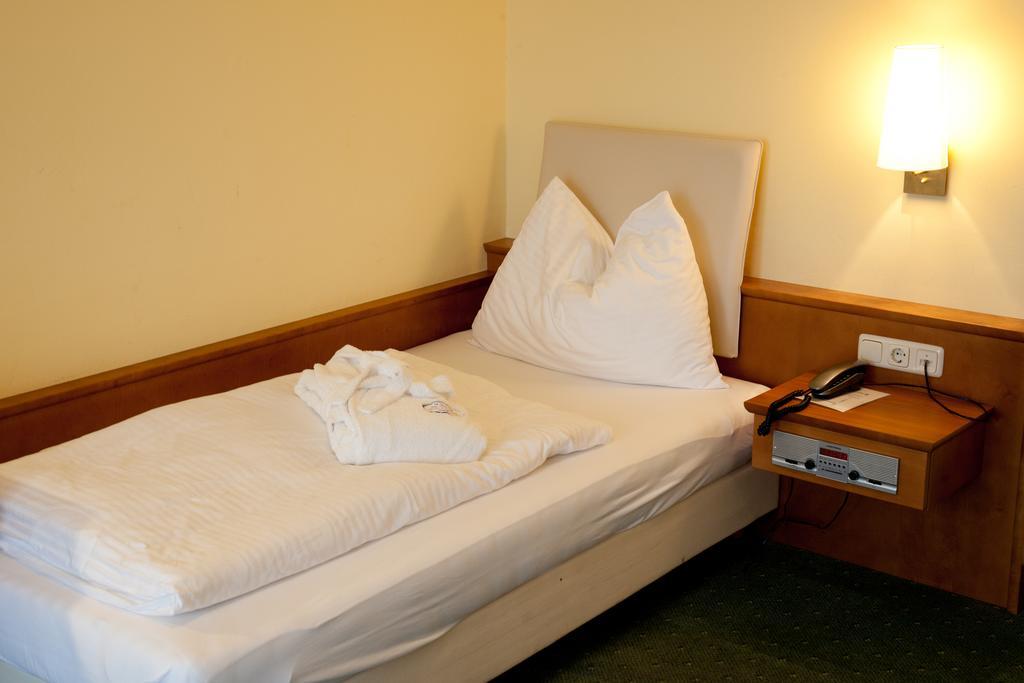 Kurhotel St. Josef Дюрнбирг Номер фото